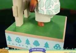 Animal Crossing: New Horizons - Tom Nook Statue: First 4 Figures