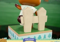 Animal Crossing: New Horizons - Tom Nook Statue: First 4 Figures