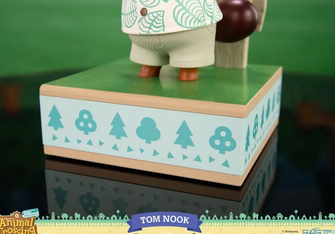 Animal Crossing: New Horizons - Tom Nook Statue: First 4 Figures