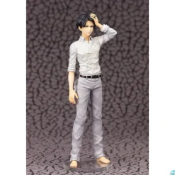 Attack on Titan - Levi Statue: Apricot Blossom