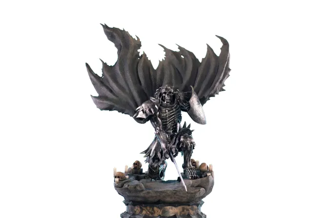 Beserk - Skull Knight Statue: First 4 Figures