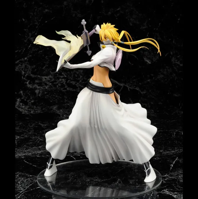 Bleach - Tia Harribel Statue: MegaHouse