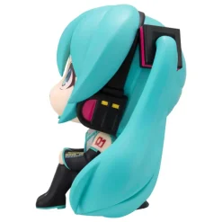 Character Vocal Series 01: - Hatsune Miku Statue / Look Up: MegaHouse