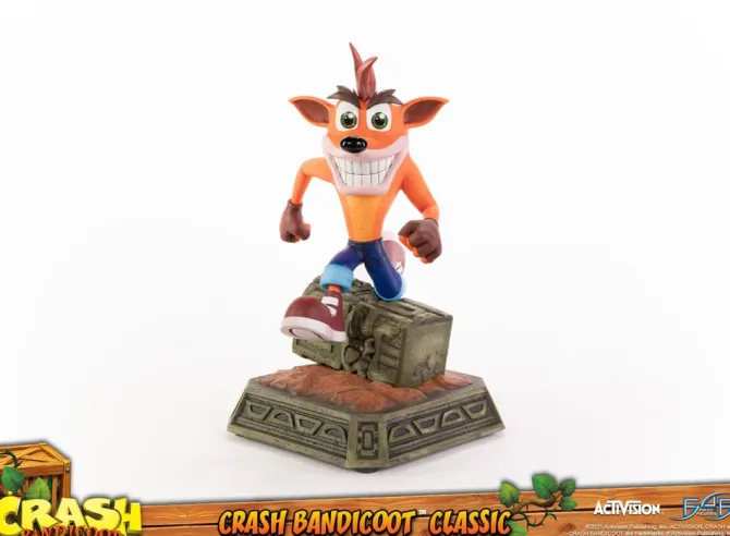 Crash Bandicoot - Crash Bandicoot Statue (Classic): First 4 Figures