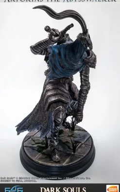 Dark Souls - Artorias der Abgrundschreiter Statue: First 4 Figures