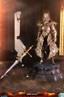 Dark Souls - Drachentöter Ornstein Statue: First 4 Figures