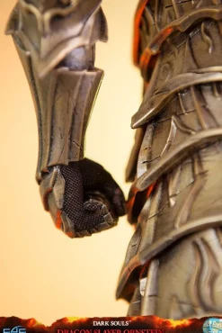 Dark Souls - Drachentöter Ornstein Statue: First 4 Figures