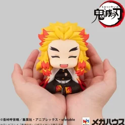 Demon Slayer Kimetsu no Yaiba - Rengoku Kyojuro Statue / Look Up (with gift): MegaHouse