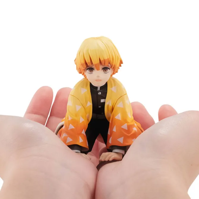 Demon Slayer Kimetsu no Yaiba - Zenitsu Statue / G.E.M Series - Palm Size Edition: MegaHouse