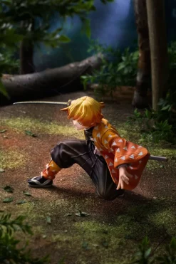 Demon Slayer Kimetsu no Yaiba - Zenitsu Agatsuma Statue: Aniplex