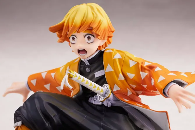 Demon Slayer Kimetsu no Yaiba - Zenitsu Agatsuma Statue: Aniplex