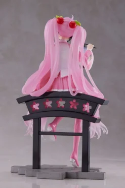 Hatsune Miku AMP - Sakura Miku Statue / Lantern Ver. Reissue: Taito Prize
