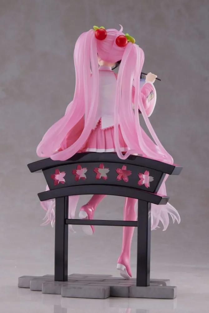 Hatsune Miku AMP - Sakura Miku Statue / Lantern Ver. Reissue: Taito Prize