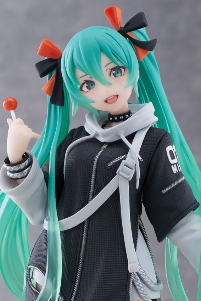 Hatsune Miku Wonderland - Hatsune Miku Statue / Fashion Punk Ver.: Taito Prize