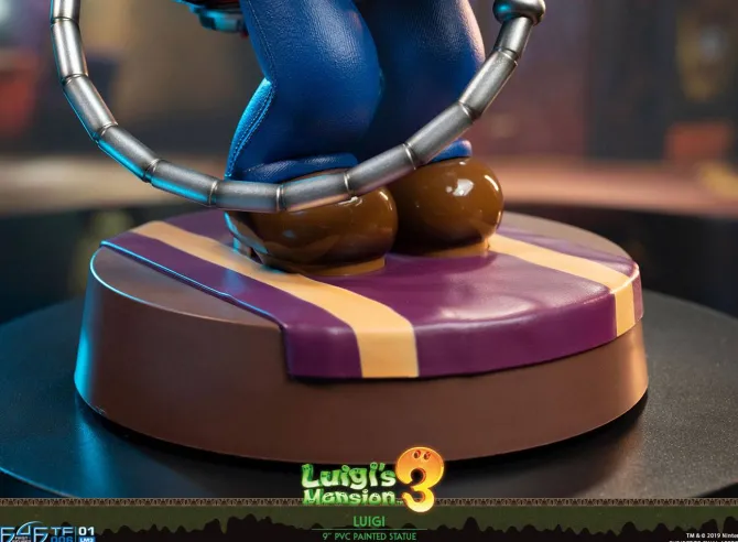 Luigi's Mansion 3 - Luigi Statue: First 4 Figures