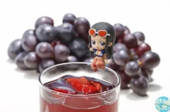 One Piece Robin MegaHouse Ochatomo Serie Teatime of Pirates 4 cm