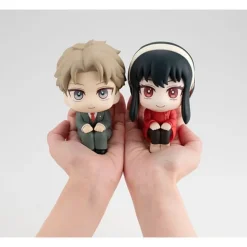 Spy x Family - Loid Forger Statue / Look Up: MegaHouse