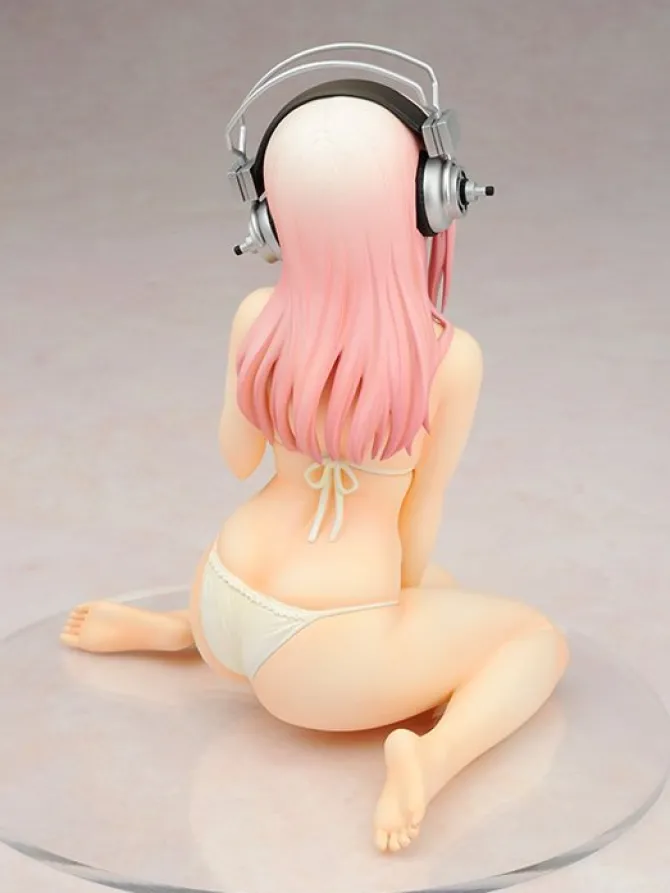 Super Sonico - Sonico Statue / Santa Swimsuit Version: Alter