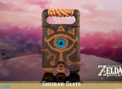 The Legend of Zelda: Breath of the Wild Life-Size - Sheikah Slate Statue: First 4 Figures