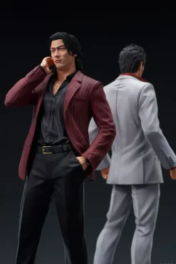 Yakuza: Like a Dragon - Shun Akiyama Statue / Digsta: Digism