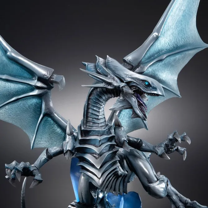 Yu-Gi-Oh! - Blue Eyes White Dragon Statue / Art Works Monsters - Holographic Ver.: MegaHouse