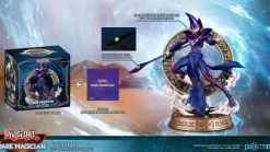 Yu-Gi-Oh! - Dark Magician Statue / Blue Version: First 4 Figures