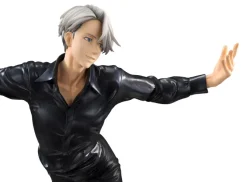 Yuri!!! on Ice - Victor Nikiforov & Makkachin Statue - G.E.M. Serie: MegaHouse