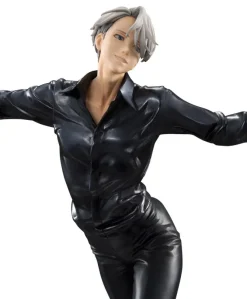 Yuri!!! on Ice - Victor Nikiforov & Makkachin Statue - G.E.M. Serie: MegaHouse